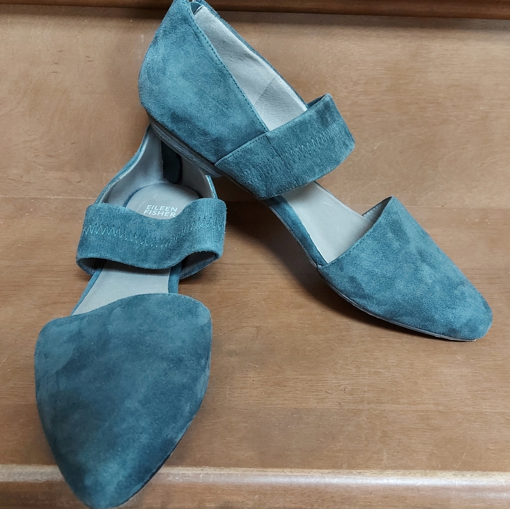 Eileen Fisher Hall pointy toe strappy flat